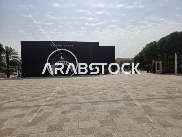 External environment, gardens or public squares, one of the largest heritage houses, ancient historical archaeological sites, the old walls of Diriyah in Riyadh, Saudi Arabia, a picture of the archaeological buildings and mud houses in the Al-Turaif neighborhood in Diriyah, the history of the First Saudi State.