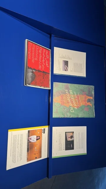 تجارب تفاعلية وعروض بصرية،  معرض الرسوم المتحركة في مدينة جدة، المملكة العربية السعودية، فعالية فنية وترفيهية مخصصة لعالم الأنيميشن، عرض شخصيات وأعمال كرتونية، أنشطة تعليمية وترفيهية للأطفال والعائلات، أجواء تجمع الفن والتقنية.