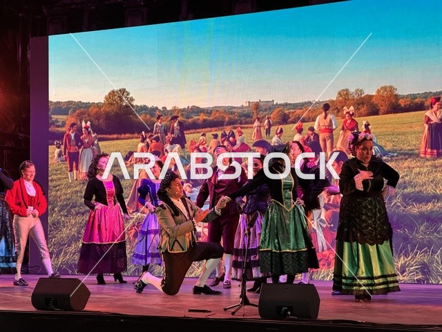 عرض رقص شعبي بفعالية شارع أسبانيا في مركز الملك عبدالعزيز الثقافي العالمي "إثراء" بمدينة الظهران في المنطقة الشرقية، المملكة العربية السعودية، يوم 11 من أكتوبر 2025، أنشطة تفاعلية العائلات والأطفال ،رقصات فلامنكو ، عروض موسيقية وفنية حية، مطاعم ومقاهي بطابع اسباني، أجواء احتفالية نابضة بالحياة.