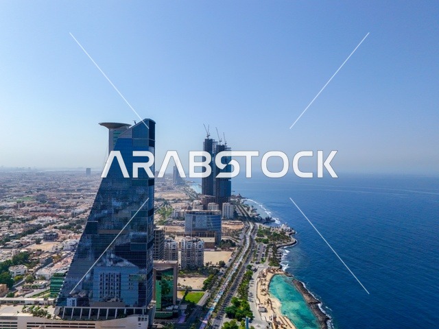 الواجهة البحرية المطلة على ساحل الخليج العربي، أفق مدينة دبي, النهضة الاقتصادية والتطور العمراني لأبراج وناطحات السحاب في الامارات العربية المتحدة، الفن الهندسي المعماري على الطراز الحديث والمتطور للمباني السكنية, معالم سياحية مشهورة