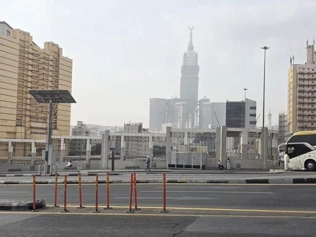 The grave of our mother Khadijah bint Khuwaylid, may Allah be pleased with her, is a sacred cemetery in the Islamic world, the cemetery of Jannat al-Mu'alla (the cemetery of al-Hajun) at the foot of Mount al-Hajun, the main cemetery for the people of Mecca since the pre-Islamic era.