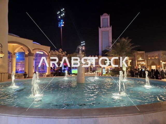 البحيرة المائية في البوليفارد ورلد في مدينة الرياض، الفن الهندسي المعماري على الطراز الحديث، الاستمتاع بالتجارب الممتعة في أبرز المناطق الترفيهية بالمملكة العربية السعودية، معالم جذب واستقطاب السائحين من أنحاء العالم