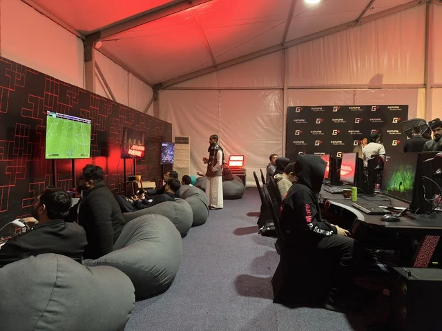 Young people gather in the video game room at the Gaming Plus (+) event at King Fahd University of Petroleum and Minerals in Dhahran, Eastern Province, Saudi Arabia, on January 28, 2026. There are competitions and game challenges, modern devices and technologies, a digital entertainment experience tailored for electronic gaming enthusiasts, wide youth participation, and an exciting atmosphere that combines entertainment and technology.