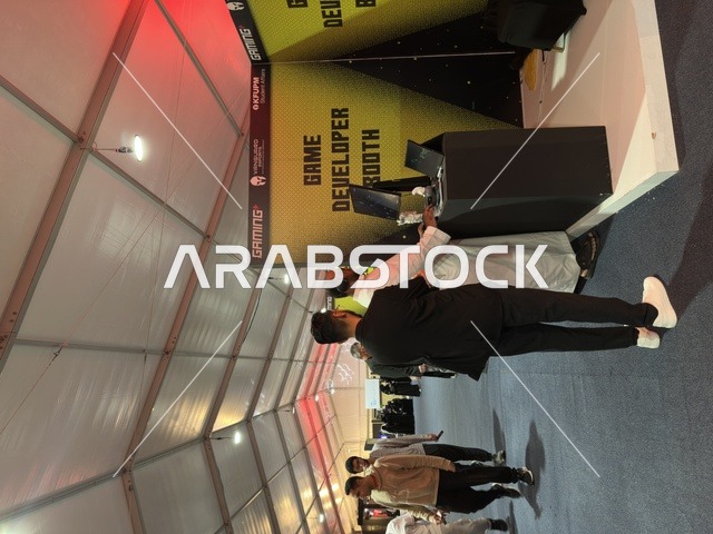 أجهزة وتقنيات حديثة، فعالية جيمينق بلس (+) في جامعة الملك فهد للبترول والمعادن بالظهران، المنطقة الشرقية، المملكة العربية السعودية، يوم 28 من يناير 2026، مسابقات وتحديات ألعاب، تجربة ترفيهية رقمية مخصصة لعشّاق الألعاب الإلكترونية، مشاركة شبابية واسعة، أجواء حماسية تجمع بين الترفيه والتقنية.