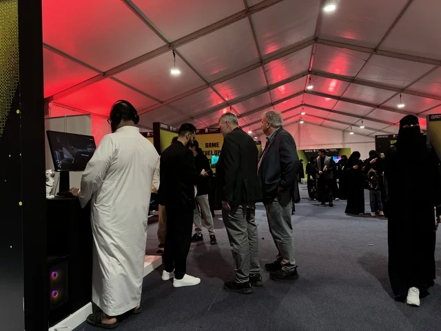 A wide youth participation, the Gaming Plus (+) event at King Fahd University of Petroleum and Minerals in Dhahran, Eastern Province, Saudi Arabia, on January 28, 2026, featuring game competitions and challenges, a digital entertainment experience tailored for electronic gaming enthusiasts, modern devices and technologies, and an exciting atmosphere that combines entertainment and technology.