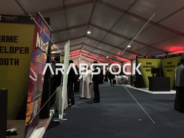 مشاركة شبابية واسعة،  فعالية جيمينق بلس (+) في جامعة الملك فهد للبترول والمعادن بالظهران، المنطقة الشرقية، المملكة العربية السعودية، يوم 28 من يناير 2026، مسابقات وتحديات ألعاب، تجربة ترفيهية رقمية مخصصة لعشّاق الألعاب الإلكترونية، أجهزة وتقنيات حديثة، أجواء حماسية تجمع بين الترفيه والتقنية.