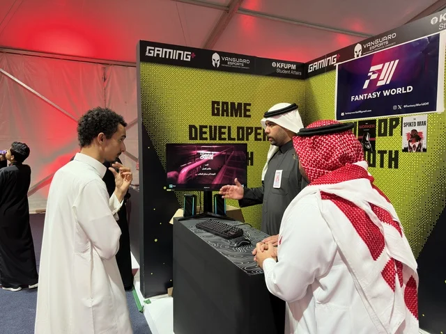 The use of modern devices and technologies, the Gaming Plus (+) event at King Fahd University of Petroleum and Minerals in Dhahran, Eastern Province, Saudi Arabia, on January 28, 2026, gaming competitions and challenges, a digital entertainment experience tailored for electronic gaming enthusiasts, wide youth participation, and an exciting atmosphere that combines entertainment and technology.