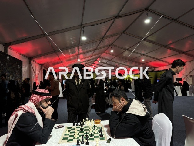 نشاط تفاعلي في فعالية جيمينق بلس (+) في جامعة الملك فهد للبترول والمعادن بالظهران، المنطقة الشرقية، المملكة العربية السعودية، يوم 28 من يناير 2026، مسابقات وتحديات ألعاب،  تجربة ترفيهية رقمية مخصصة لعشاق الألعاب الإلكترونية، أجهزة وتقنيات حديثة، أجواء حماسية تجمع بين الترفيه والتقنية.