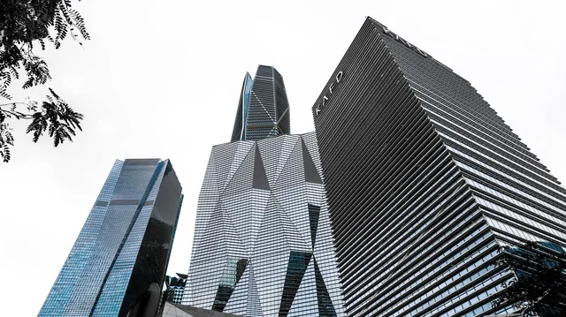 مساحات عمل حديثة في بيئة حضرية متكاملة، التصميم المعماري الذكي والموقع الاستراتيجي فى المملكة العربية السعودية ، حضور قوي وصورة احترافية تعكس الطموح، النمو، والهوية المؤسسية المعاصرة.