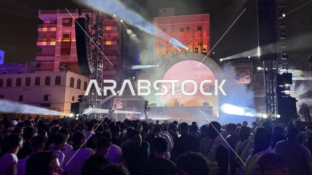 تفاعل جماهيري واسع على منصة فعالية بلد بيست في مدينة جدة التاريخية، المملكة العربية السعودية، مهرجان موسيقي وفني من تنظيم مدل بيست يوم 30 من يناير 2026،  عرض موسيقي غنائي وتجربة فنية معاصرة، أجواء احتفالية نابضة بالطاقة، الموسيقى والفن في قلب جدة وعلى مقربة من ساحل البحر الأحمر.