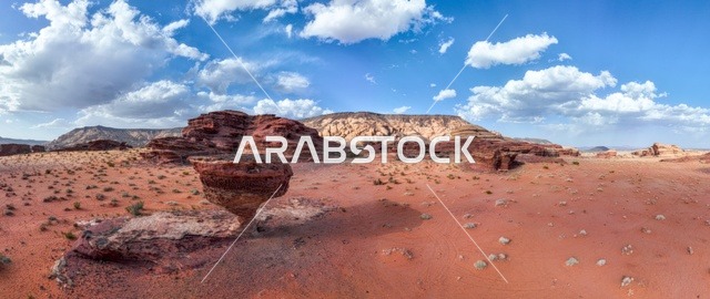 تكوينات صخرية على شكل الفطر في صحراء العلا بالمملكة العربية السعودية ، التكوينات والتشكيلات الصخرية فى جبال تدرع ، جبال صخرية ، الطبيعة الصحراوية في السعودية ، معالم السعودية الصحراوية ، السياحة في السعودية