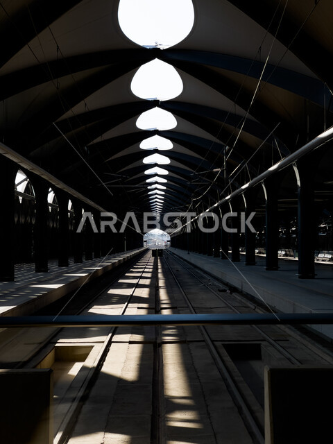 محطة قطار الحرمين في المدينة المنورة, قطار للتنقل بين الحرم المكي والحرم المدني, تنوع المواصلات في المدينة المنوره, السياحه في المملكه العربيه السعوديه