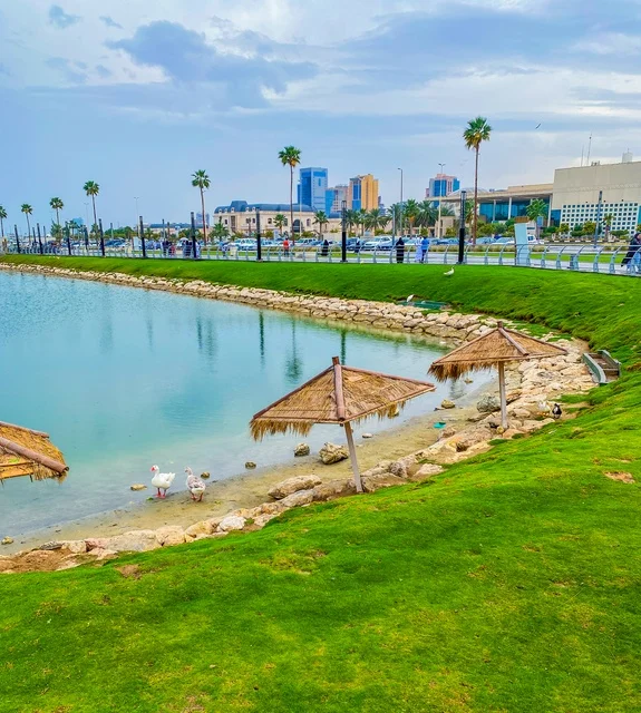 A view of the Khobar Corniche in the city of Dammam, the famous coastal tourist attractions in the Kingdom of Saudi Arabia, areas for recreational trips and marine tours, attracting and drawing tourists from all over the world.