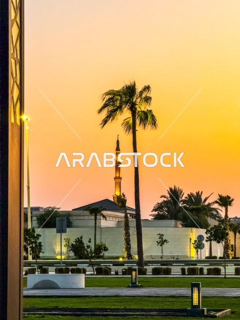 استقطاب وجذب السائحين من جميع أنحاء العالم، اطلالة على كورنيش الخبر في مدينة الدمام، الأماكن السياحية الساحلية المشهورة في المملكة العربية السعودية, مناطق الرحلات والجولات البحرية الترفيهية