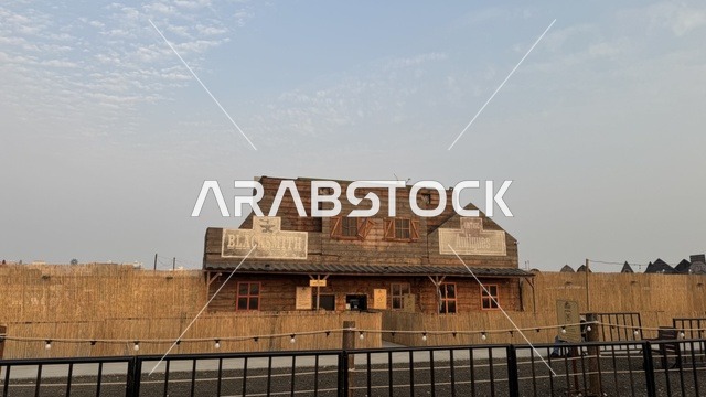 مباني على الطراز الكلاسيكي الغربي، بلدة ساوث ويست (الكاوبوي) في حي الزهراء على طريق الملك عبد العزيز في مدينة جدة لعام 2025، وجهه سياحية ترفيهية، مكان لقضاء وقت ممتع في المملكة العربية السعودية