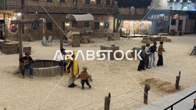 أنشطة متنوعة في الهواء الطلق، بلدة ساوث ويست (الكاوبوي) في حي الزهراء على طريق الملك عبدالعزيز في مدينة جدة لعام 2025، وجهة ترفيهية سياحية، مكان لقضاء وقت ممتع في المملكة العربية السعودية، مباني على الطراز الكلاسيكي الغربي، ارتداء زي الكاوبوي الامريكية