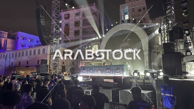 أجواء احتفالية نابضة بالطاقة، فعالية بلد بيست في مدينة جدة التاريخية، المملكة العربية السعودية، مهرجان موسيقي وفني من تنظيم مدل بيست يوم 30 من يناير 2026،  عرض موسيقي غنائي وتجربة فنية معاصرة،  الموسيقى والفن في قلب جدة وعلى مقربة من ساحل البحر الأحمر.