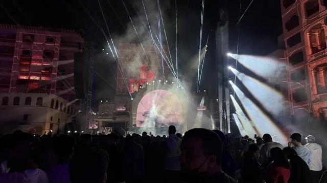 The audience interacted with an Arab artist on the platform of the Balad Beast event in the historic city of Jeddah, Saudi Arabia, a music and arts festival organized by MDL Beast on January 30, 2026. It featured a musical performance and a contemporary artistic experience, with music and art at the heart of Jeddah, close to the Red Sea coast.