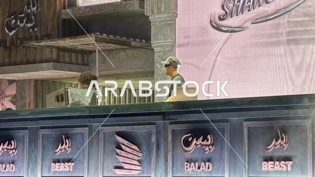 تجربة فنية معاصرة وعرض موسيقي غنائي ، فعالية بلد بيست في مدينة جدة التاريخية، المملكة العربية السعودية، مهرجان موسيقي وفني من تنظيم مدل بيست يوم 30 من يناير 2026،  الموسيقى والفن في قلب جدة وعلى مقربة من ساحل البحر الأحمر.