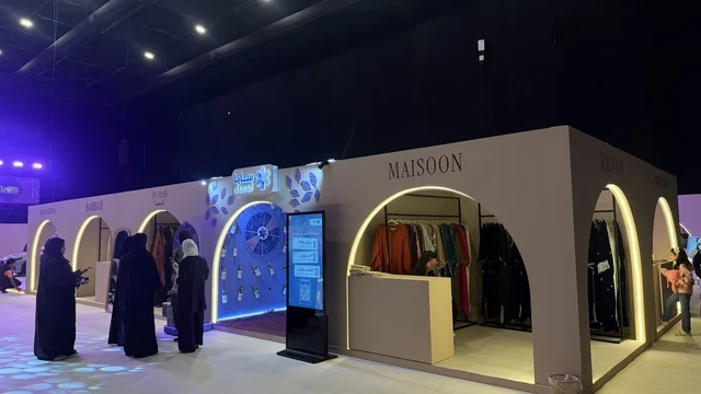 عربة الطعام المتنقلة في فعالية " أنا وأنت يا رمضان " في مدينة جدة، المملكة العربية السعودية، يوم  1 من فبراير 2026، تجربة رمضانية اجتماعية وثقافية، عروض رمضانية، جلسات عائلية وأجواء روحانية، فعاليات ترفيهية مستوحاة من روح الشهر الفضيل، معرض تجاري ، أجواء دافئة تعزز قيم المشاركة والاحتفاء برمضان.