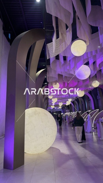 ديكور واضواء فعالية " أنا وأنت يا رمضان " في مدينة جدة، المملكة العربية السعودية، يوم  1 من فبراير 2026، تجربة رمضانية اجتماعية وثقافية، عروض رمضانية، جلسات عائلية وأجواء روحانية، فعاليات ترفيهية مستوحاة من روح الشهر الفضيل، معرض تجاري ، أجواء دافئة تعزز قيم المشاركة والاحتفاء برمضان.