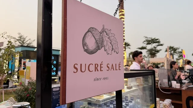 مقهي ومطعم في فعالية " أنا وأنت يا رمضان " في مدينة جدة، المملكة العربية السعودية، يوم  1 من فبراير 2026، تجربة رمضانية اجتماعية وثقافية، عروض رمضانية، جلسات عائلية وأجواء روحانية، فعاليات ترفيهية مستوحاة من روح الشهر الفضيل ، أجواء دافئة تعزز قيم المشاركة والاحتفاء برمضان.