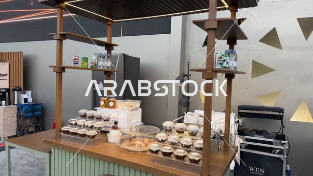 مقهي ومطعم في فعالية " أنا وأنت يا رمضان " في مدينة جدة، المملكة العربية السعودية، يوم  1 من فبراير 2026، تجربة رمضانية اجتماعية وثقافية، عروض رمضانية، جلسات عائلية وأجواء روحانية، فعاليات ترفيهية مستوحاة من روح الشهر الفضيل ، أجواء دافئة تعزز قيم المشاركة والاحتفاء برمضان.