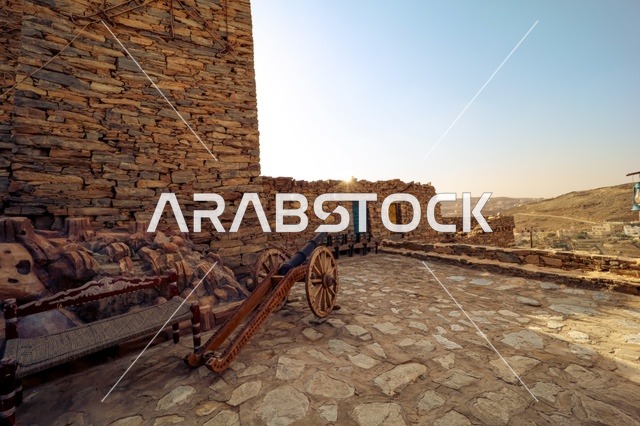 العمارة القديمة في بناء متحف قصر المصمك التاريخي في مدينة الرياض في السعودية، معالم الرياض التاريخية، قصر المصمك التراثي، الهندسة المعمارية القديمة، اماكن اثرية سياحية في السعودية