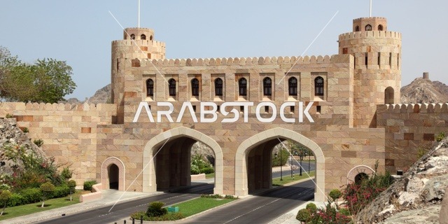 The external entrance of the Muscat Gate Museum, the ancient architectural design of historical archaeological forts, the famous tourist attractions in the Sultanate of Oman.