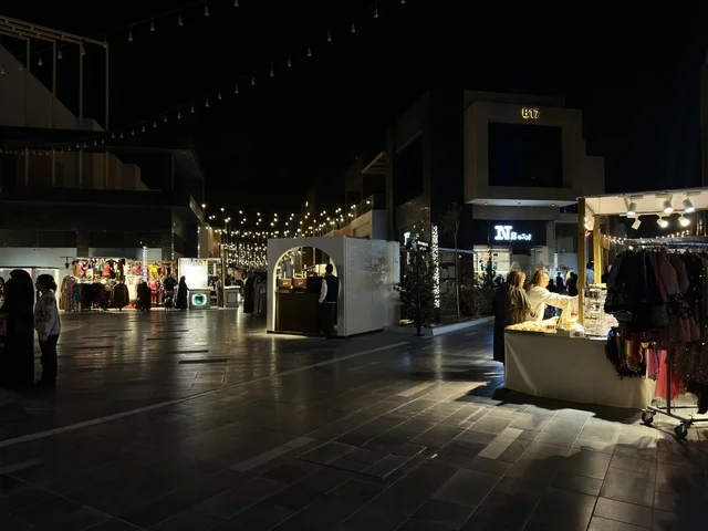 Fountain Street at the event "You and I, O Ramadan" in the city of Jeddah, Kingdom of Saudi Arabia, on February 1, 2026, a social and cultural Ramadan experience, interactive activities and Ramadan shows, family sessions and spiritual atmospheres, entertainment events inspired by the spirit of the holy month, warm atmospheres that enhance the values of sharing and celebrating Ramadan.