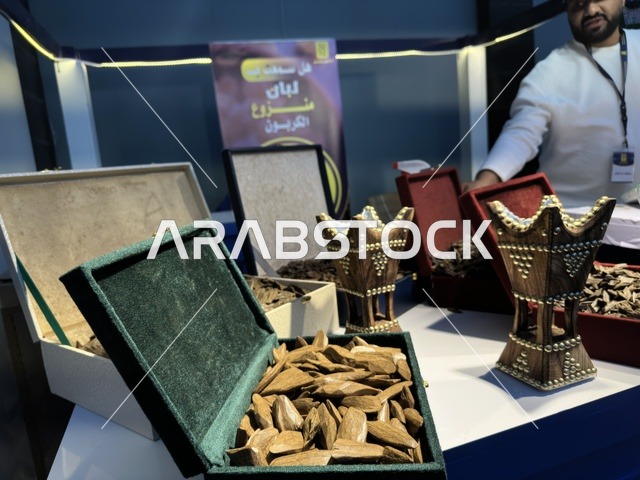 A trade exhibition at the event "You and I, O Ramadan" in the city of Jeddah, Kingdom of Saudi Arabia, on February 1, 2026, a social and cultural Ramadan experience, interactive activities and Ramadan shows, family sessions and spiritual atmospheres, entertainment events inspired by the spirit of the holy month, warm atmospheres that enhance the values of sharing and celebrating Ramadan.