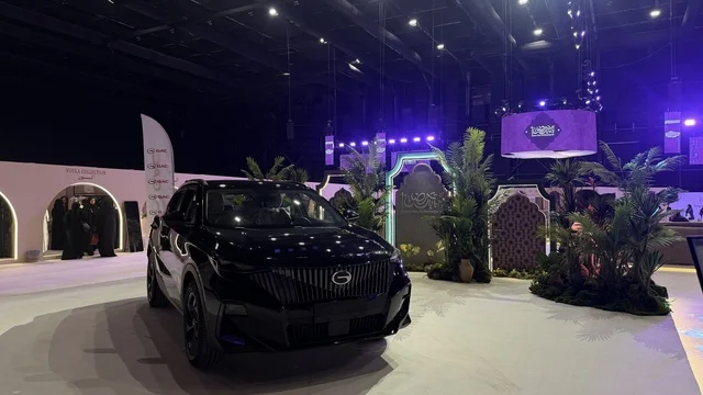 معرض سيارات في فعالية " أنا وأنت يا رمضان " في مدينة جدة، المملكة العربية السعودية، يوم 1 من فبراير 2026، تجربة رمضانية اجتماعية وثقافية، أنشطة تفاعلية وعروض رمضانية، جلسات عائلية وأجواء روحانية، فعاليات ترفيهية مستوحاة من روح الشهر الفضيل، أجواء دافئة تعزز قيم المشاركة والاحتفاء برمضان.