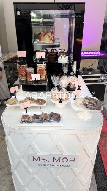 علامة تجارية  في فعالية " أنا وأنت يا رمضان " في مدينة جدة، المملكة العربية السعودية، يوم 1 من فبراير 2026، تجربة رمضانية اجتماعية وثقافية، أنشطة تفاعلية وعروض رمضانية، جلسات عائلية وأجواء روحانية، فعاليات ترفيهية مستوحاة من روح الشهر الفضيل، أجواء دافئة تعزز قيم المشاركة والاحتفاء برمضان.