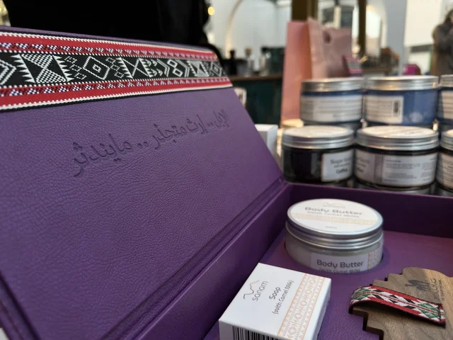 علامة تجارية  في فعالية " أنا وأنت يا رمضان " في مدينة جدة، المملكة العربية السعودية، يوم 1 من فبراير 2026، تجربة رمضانية اجتماعية وثقافية، أنشطة تفاعلية وعروض رمضانية، جلسات عائلية وأجواء روحانية، فعاليات ترفيهية مستوحاة من روح الشهر الفضيل، أجواء دافئة تعزز قيم المشاركة والاحتفاء برمضان.