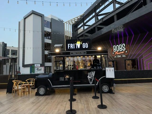 تجربة تسوق مميزة في فعالية " أنا وأنت يا رمضان " في مدينة جدة، المملكة العربية السعودية، يوم 1 من فبراير 2026، تجربة رمضانية اجتماعية وثقافية، أنشطة تفاعلية وعروض رمضانية، جلسات عائلية وأجواء روحانية، فعاليات ترفيهية مستوحاة من روح الشهر الفضيل، أجواء دافئة تعزز قيم المشاركة والاحتفاء برمضان.