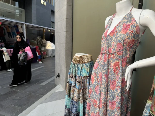 المعارض والمشاريع المحلية، فعالية إيفنت شرق في المنطقة الشرقية، المملكة العربية السعودية ، يوم 6 من فبراير 2026 ، تجربة ترفيهية وثقافية شاملة تحتفي بروح المجتمع والإبداع، عروض فنية حية، الفعاليات الشبابية، الأنشطة التفاعلية، مناطق الطعام المتنوعة، الأجواء الاحتفالية النابضة بالحياة، تجربة اجتماعية عصرية تعكس هوية المنطقة الشرقية وتنوعها الثقافي والترفيهي