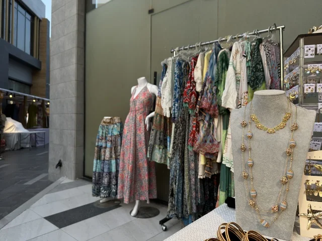 Gold accessories and jewelry at the East Event in the Eastern Province, Saudi Arabia, on February 6, 2026, a comprehensive entertainment and cultural experience celebrating the spirit of community and creativity, live artistic performances, youth activities, interactive activities, diverse food areas, local exhibitions and projects, vibrant festive atmosphere, a modern social experience reflecting the identity of the Eastern Province and its cultural and entertainment diversity.