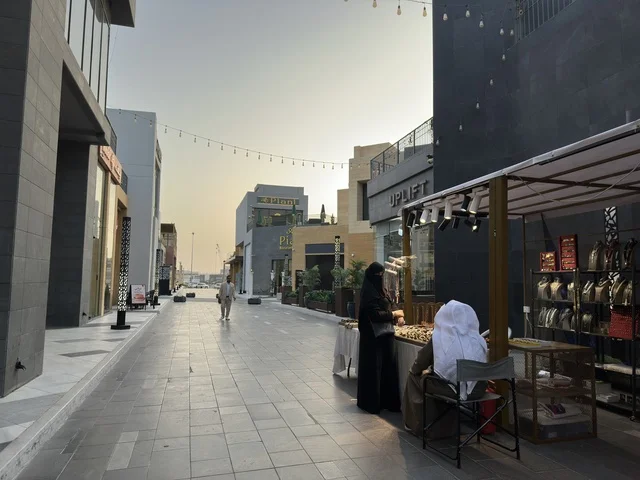 An accessories and crafts exhibition at the Event East in the Eastern Province, Saudi Arabia, on February 6, 2026, is a comprehensive entertainment and cultural experience that celebrates the spirit of community and creativity, featuring live artistic performances, youth activities, interactive events, diverse food areas, local exhibitions and projects, vibrant festive atmospheres, and a modern social experience that reflects the identity and cultural and recreational diversity of the Eastern Pr