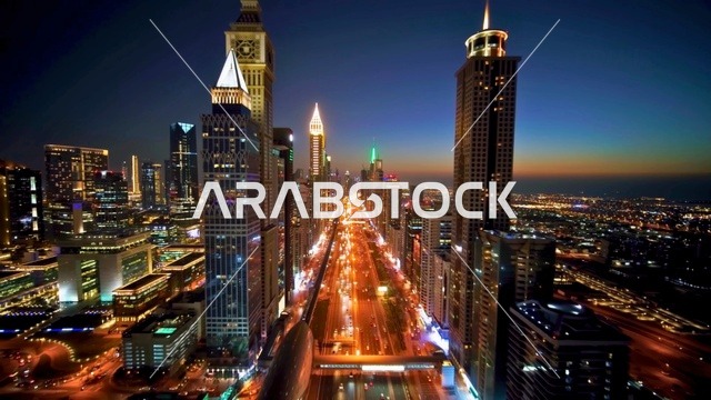 أفق دبي وناطحات سحاب شارع الشيخ زايد ليلاً