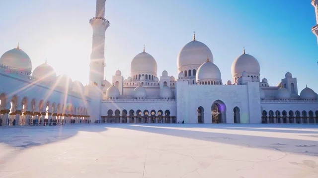 Sheikh Zayed Grand Mosque Abu Dhabi Sun Flare Daytime