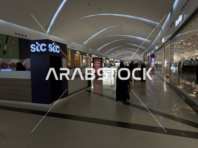 الظهران أكبر وأبرز المجمعات التجارية في المنطقة الشرقية بالمملكة العربية السعودية، رفع مستوى تجربة الزوار وتحسين المرافق، تنوع بين الماركات العالمية والمحلية، مراكز التسوق والمتاجر الفاخرة، اماكن الأنشطة العائلية الترفيهية