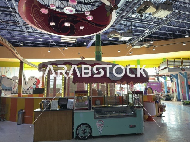 An indoor entertainment venue, Dhahran is the largest and most prominent shopping mall in the Eastern Province of the Kingdom of Saudi Arabia, featuring shopping centers and luxury stores, enhancing the visitor experience and improving facilities, as well as places for family recreational activities.