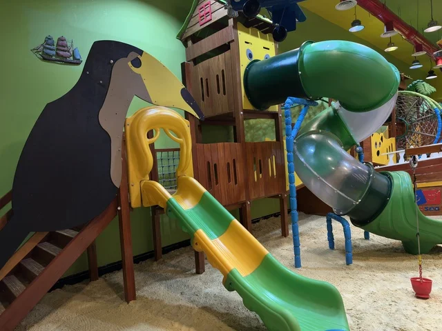 Play and entertainment areas for children, Dhahran is the largest and most prominent shopping mall in the Eastern Province of the Kingdom of Saudi Arabia, shopping centers and luxury stores, enhancing the visitor experience and improving facilities, family entertainment activity areas.