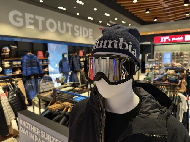 Tourist attractions, Dhahran is the largest and most prominent shopping complex in the Eastern Province of the Kingdom of Saudi Arabia, shopping centers and luxury stores, enhancing the visitor experience and improving facilities, places for family recreational activities.