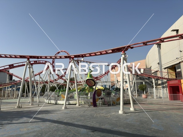 مدينة ملاهي في الظهران أكبر وأبرز المجمعات التجارية في المنطقة الشرقية بالمملكة العربية السعودية، مراكز التسوق والمتاجر الفاخرة، رفع مستوى تجربة الزوار وتحسين المرافق، اماكن الأنشطة العائلية الترفيهية