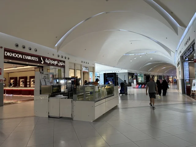 One of the most visited destinations in the world, Dhahran is the largest and most prominent shopping complex in the Eastern Province of the Kingdom of Saudi Arabia, featuring shopping centers and luxury stores, enhancing the visitor experience and improving facilities, as well as places for family entertainment activities.