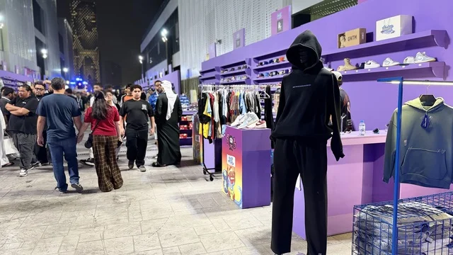 Visitors are wandering around the Sneaker Con Jeddah exhibition from February 1 to 3, 2026, at the Jeddah Corniche Circuit, part of the Jeddah Season events in the Kingdom, the largest global exhibition specialized in sneaker culture, a trading area for buying, selling, and exchanging athletic shoes.