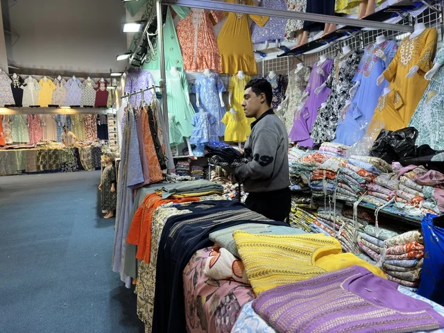 ملابس تقليدية في معرض هلا فبراير إكسبو الظهران