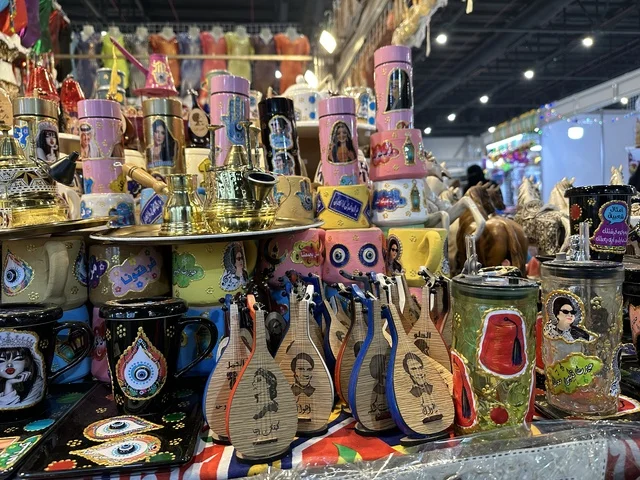 هدايا تذكارية في معرض هلا فبراير إكسبو الظهران