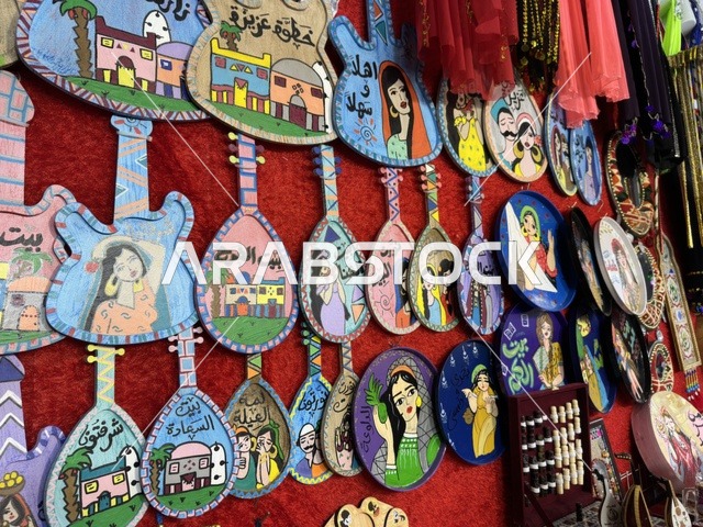 فنون شعبية مرسومة يدوياً في معرض إكسبو الظهران